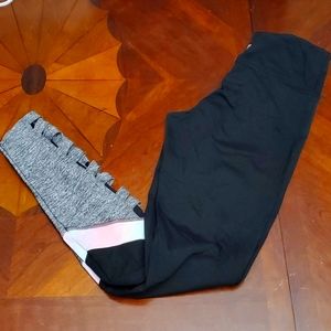 Victoria Secreit Pink Ultimate Legging Small